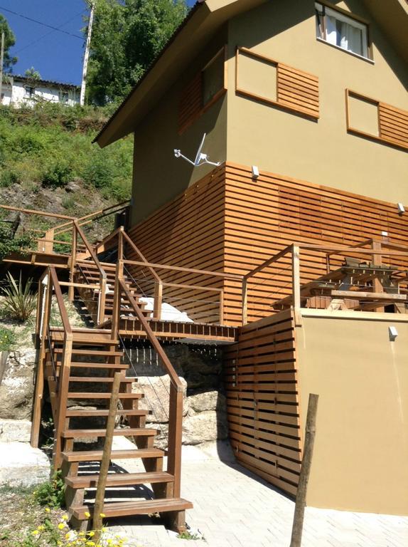 Brown House Villa Герес Екстериор снимка